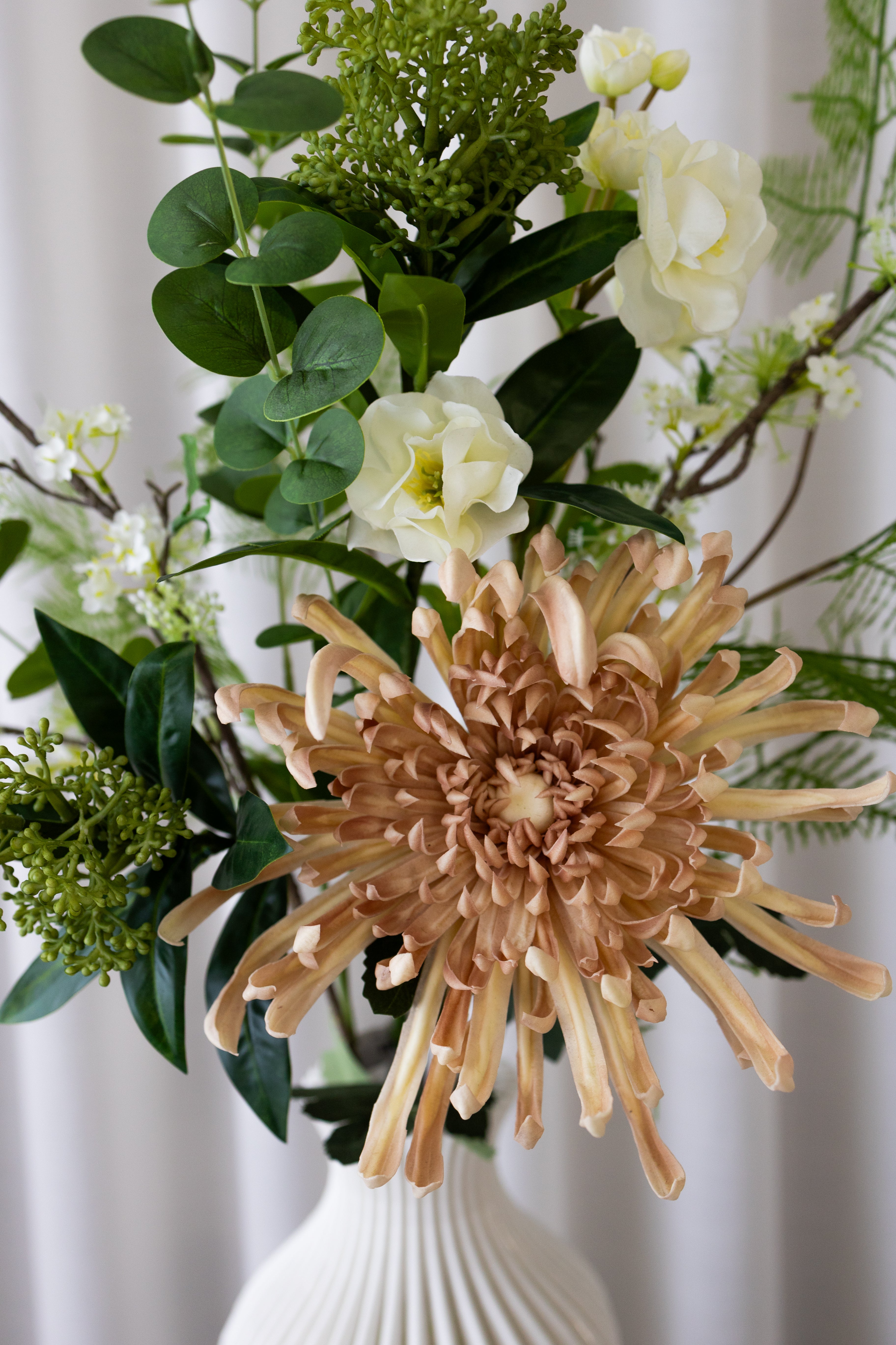 Natural blooming Buket