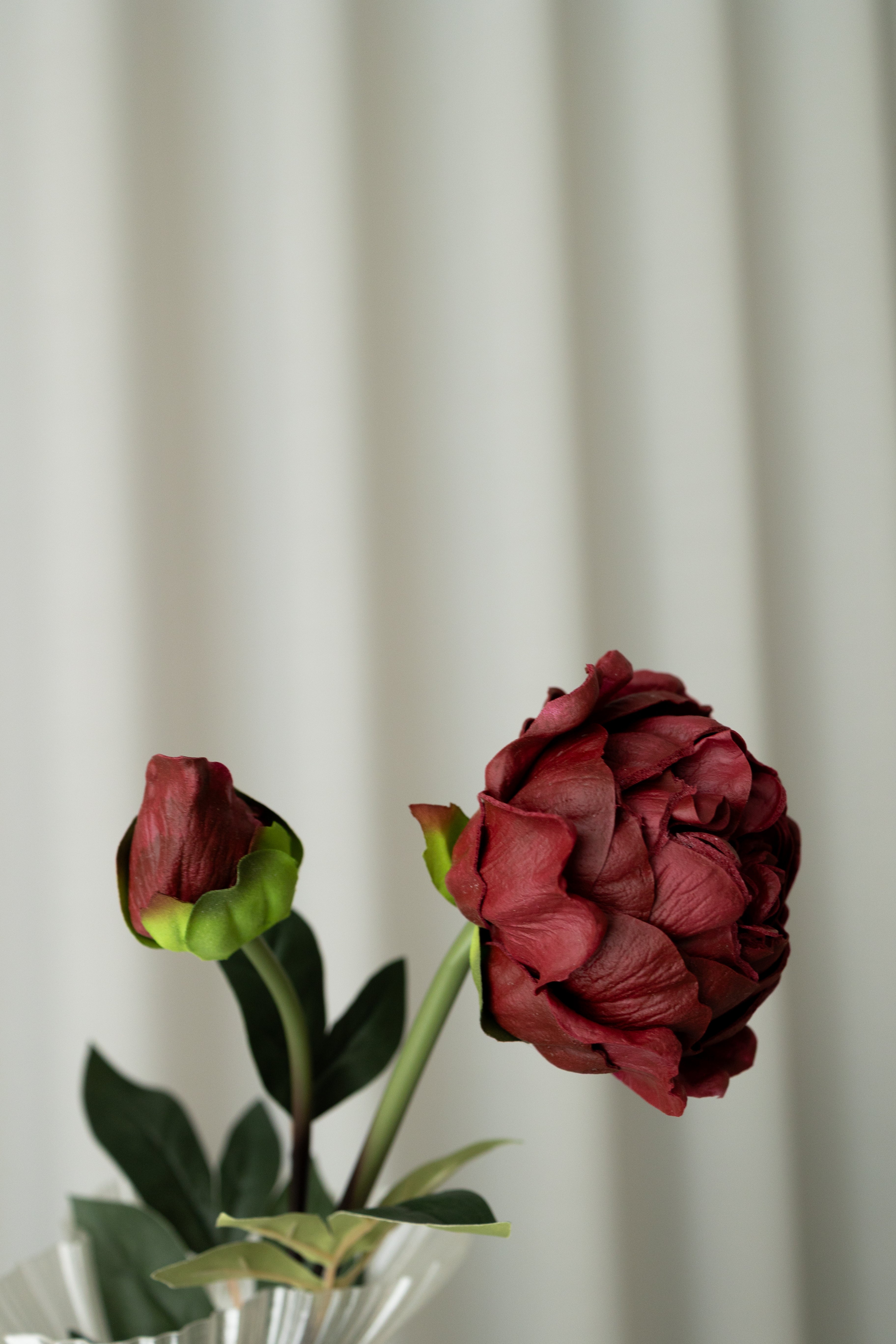 Kunstig Fyldig Pæon Bordeaux