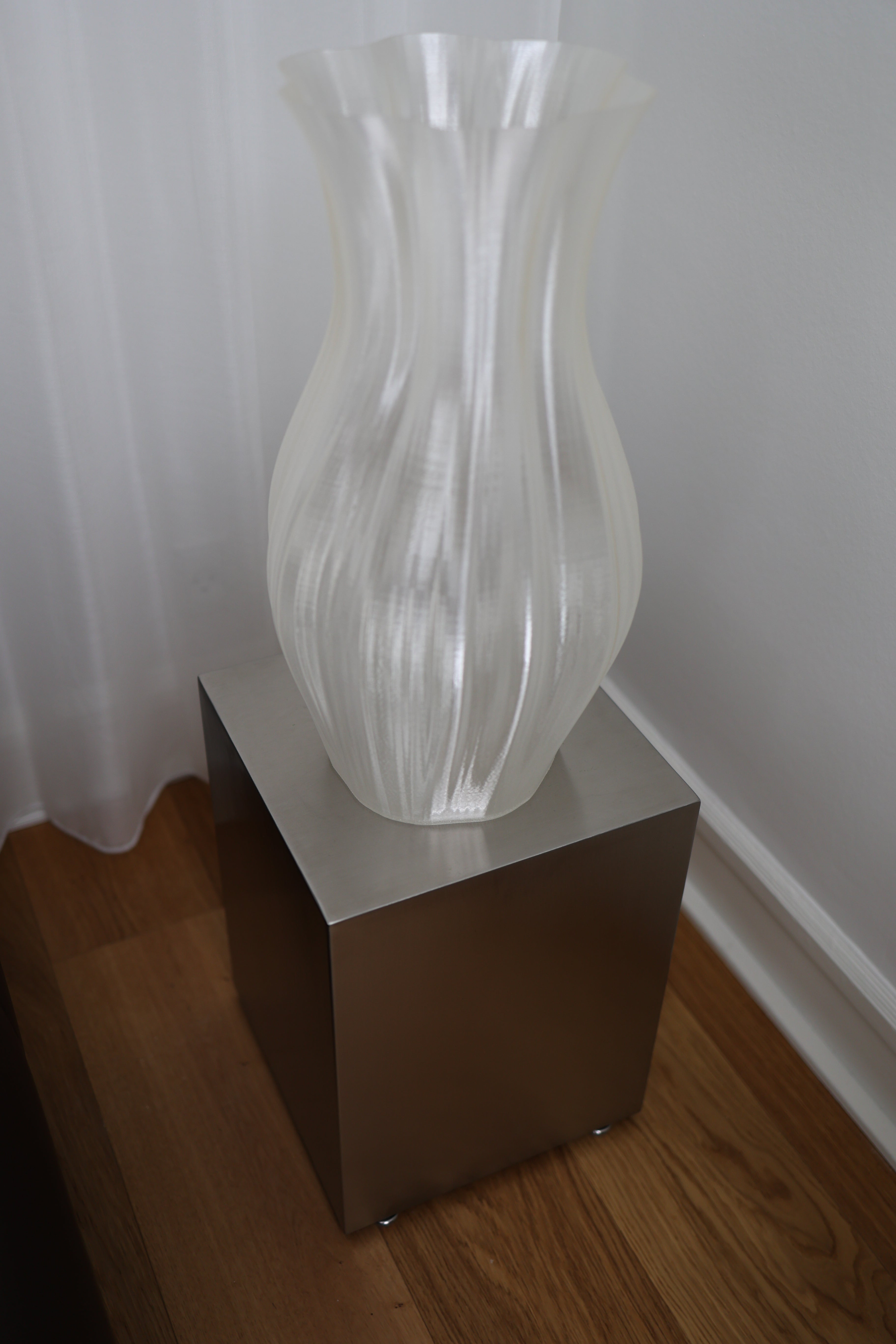 Steel Pedestal 02 - Medium