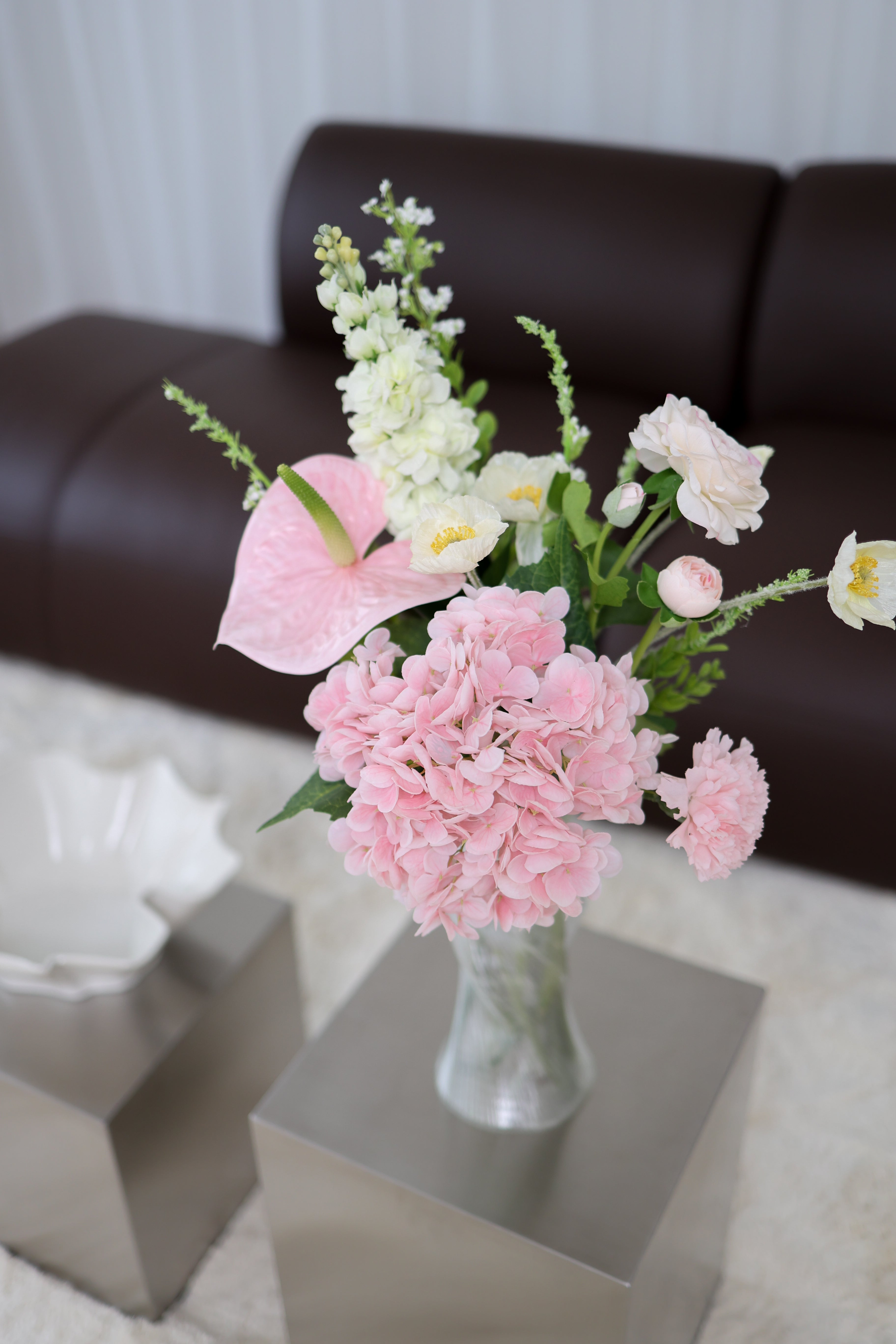 Girls lift Girls Bouquet