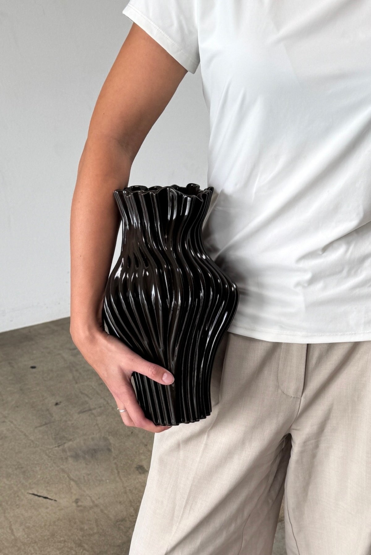SCULPA VASE - Chestnut