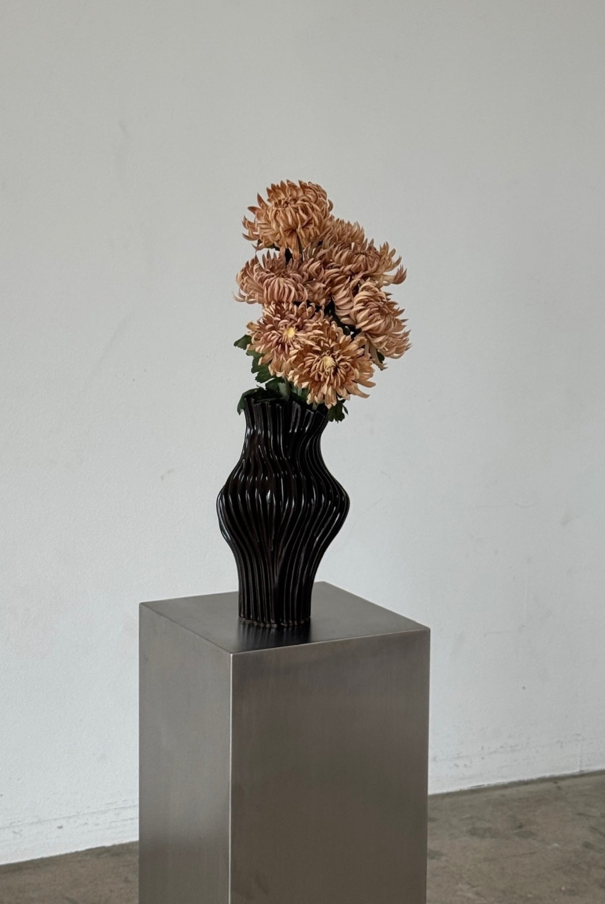 SCULPA VASE - Chestnut