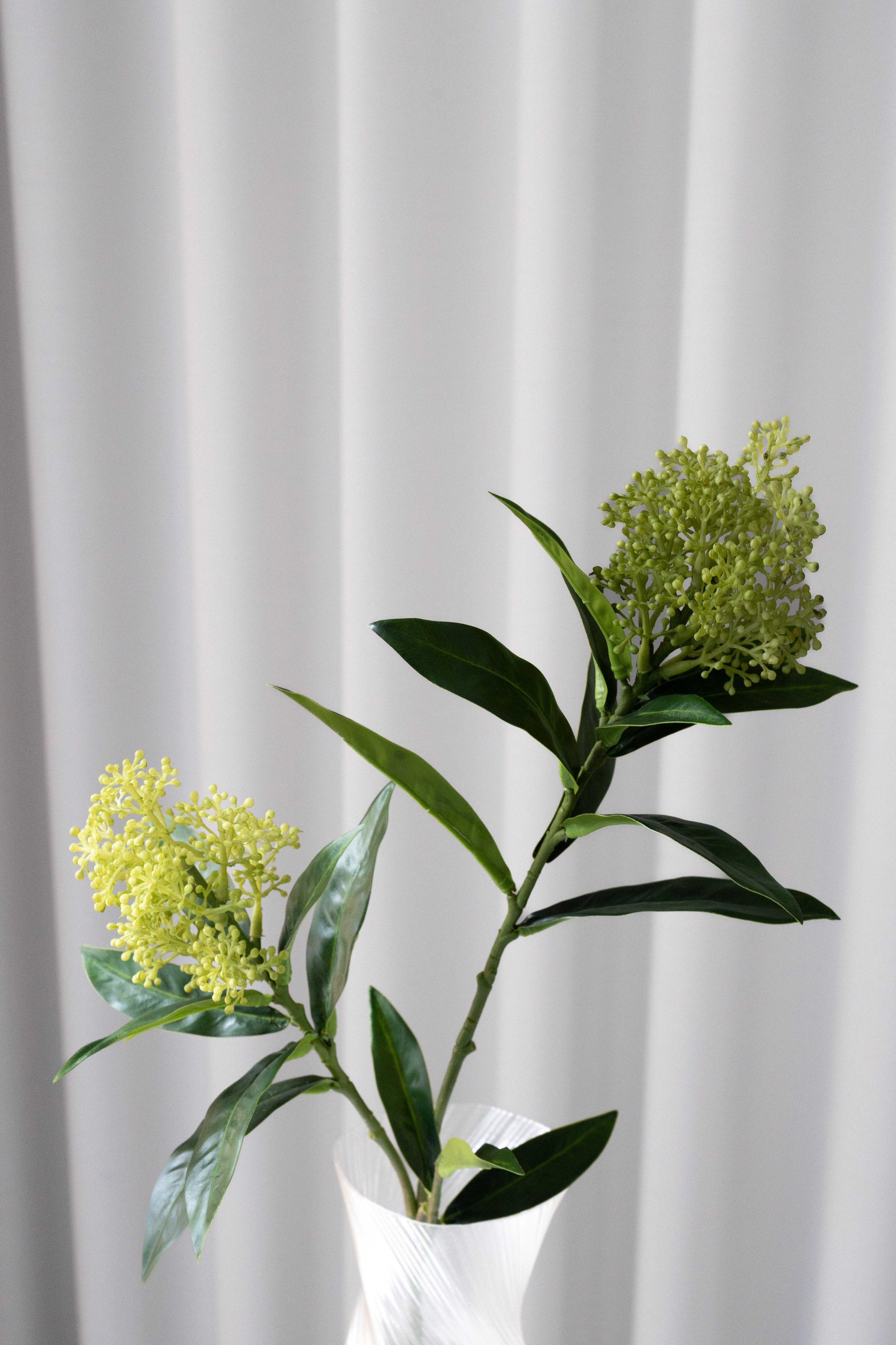 Artificial Skimmia berry - Green