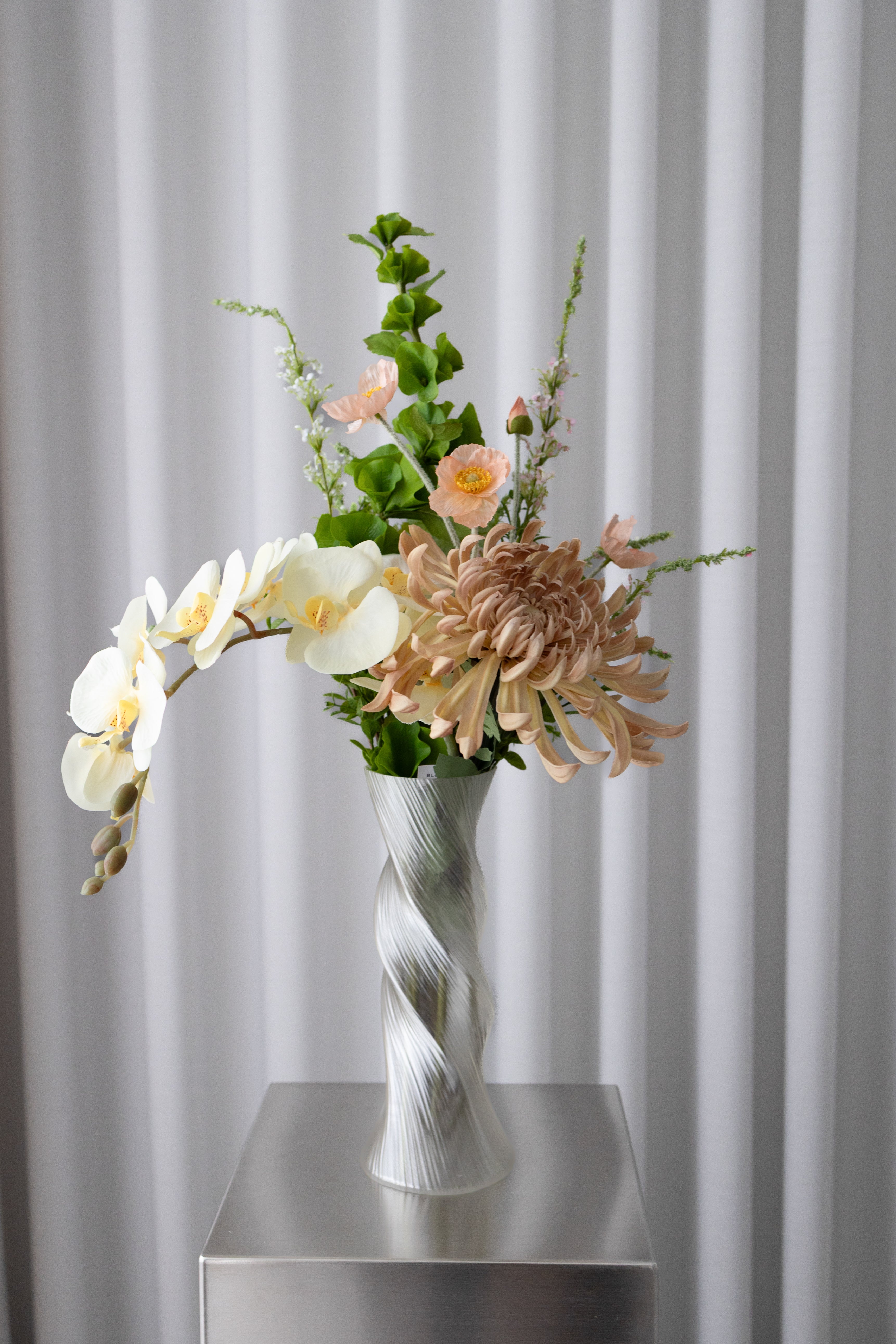 Blooming Grace Buket