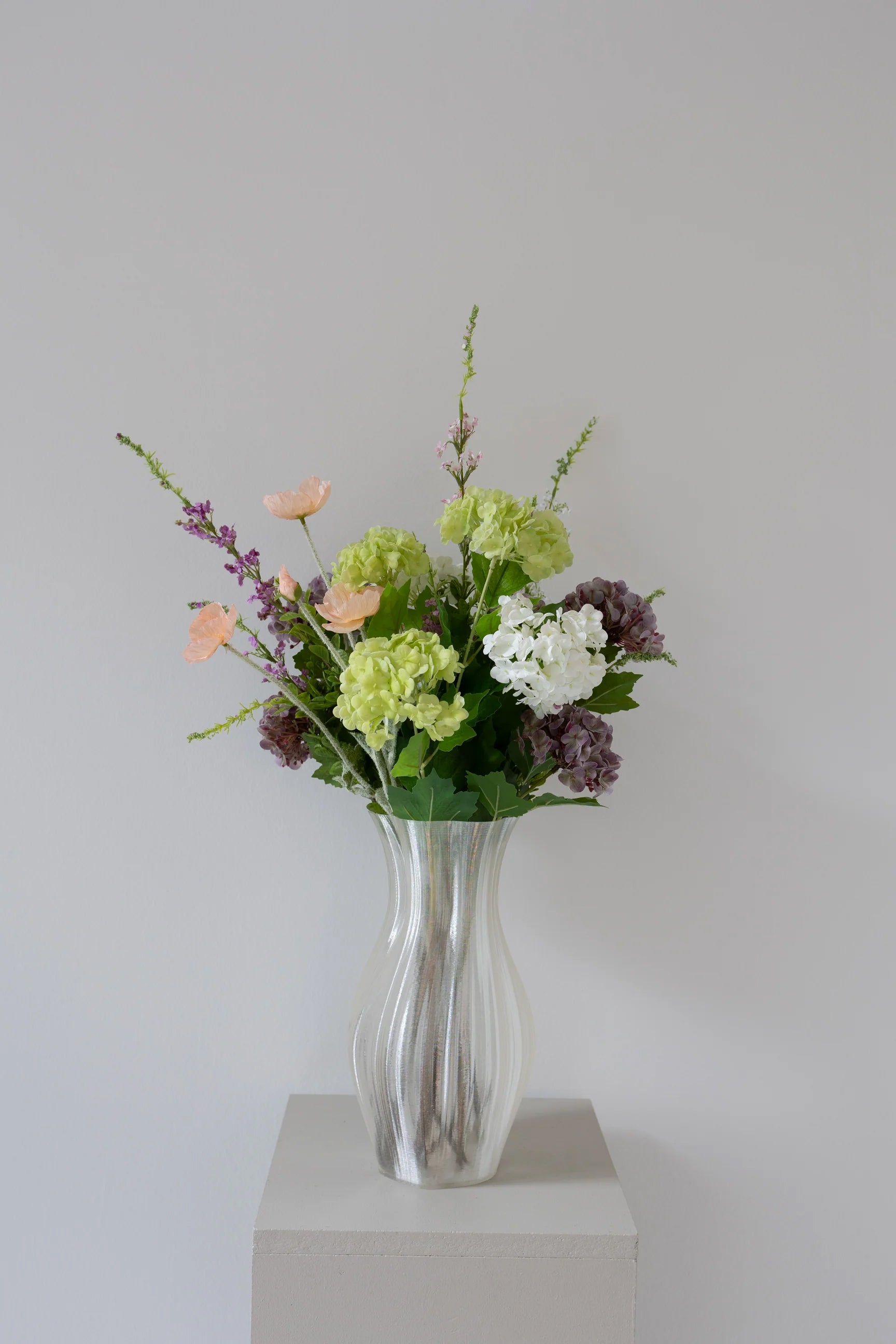 Blooming Wilderness Buket