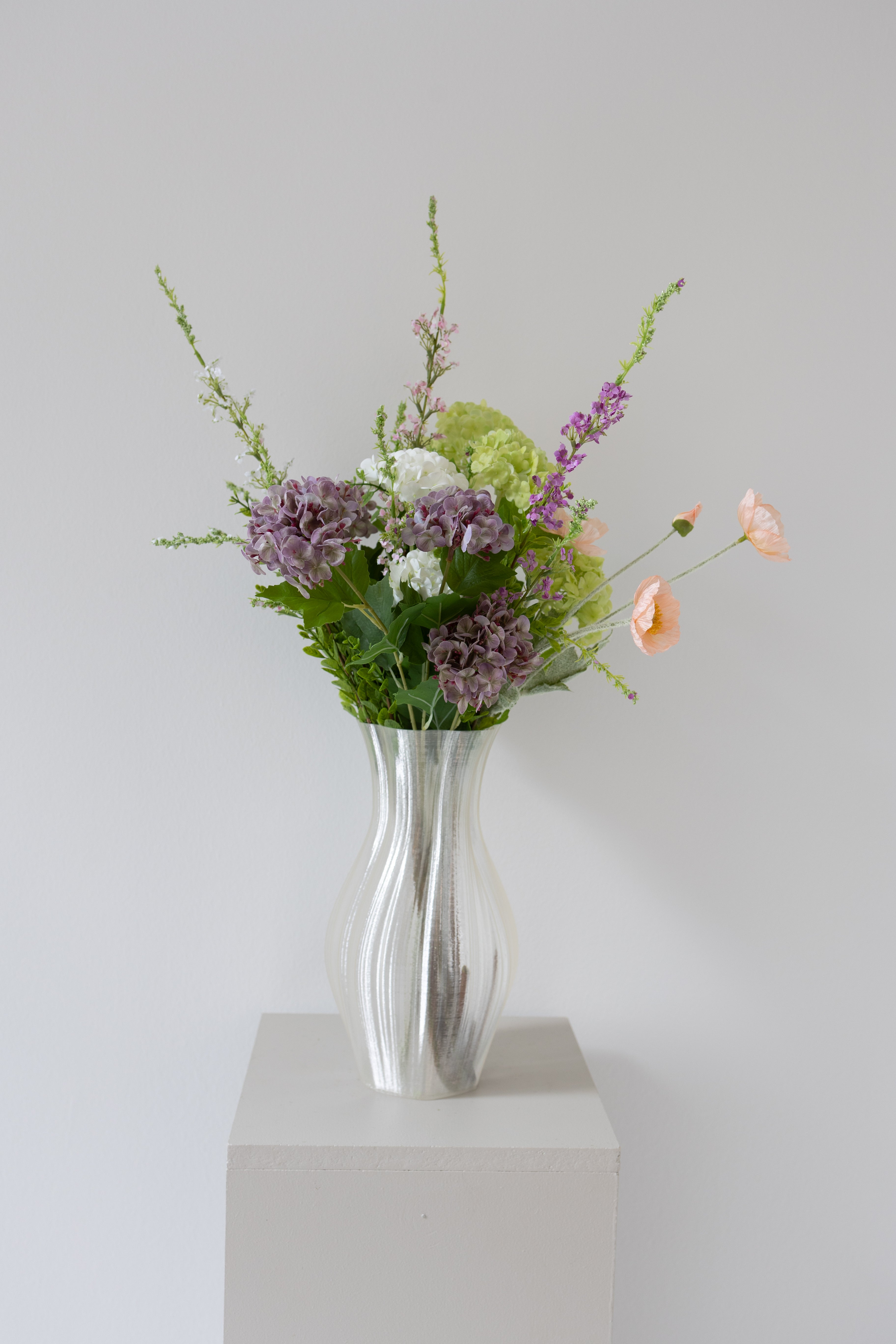 Blooming Wilderness Buket