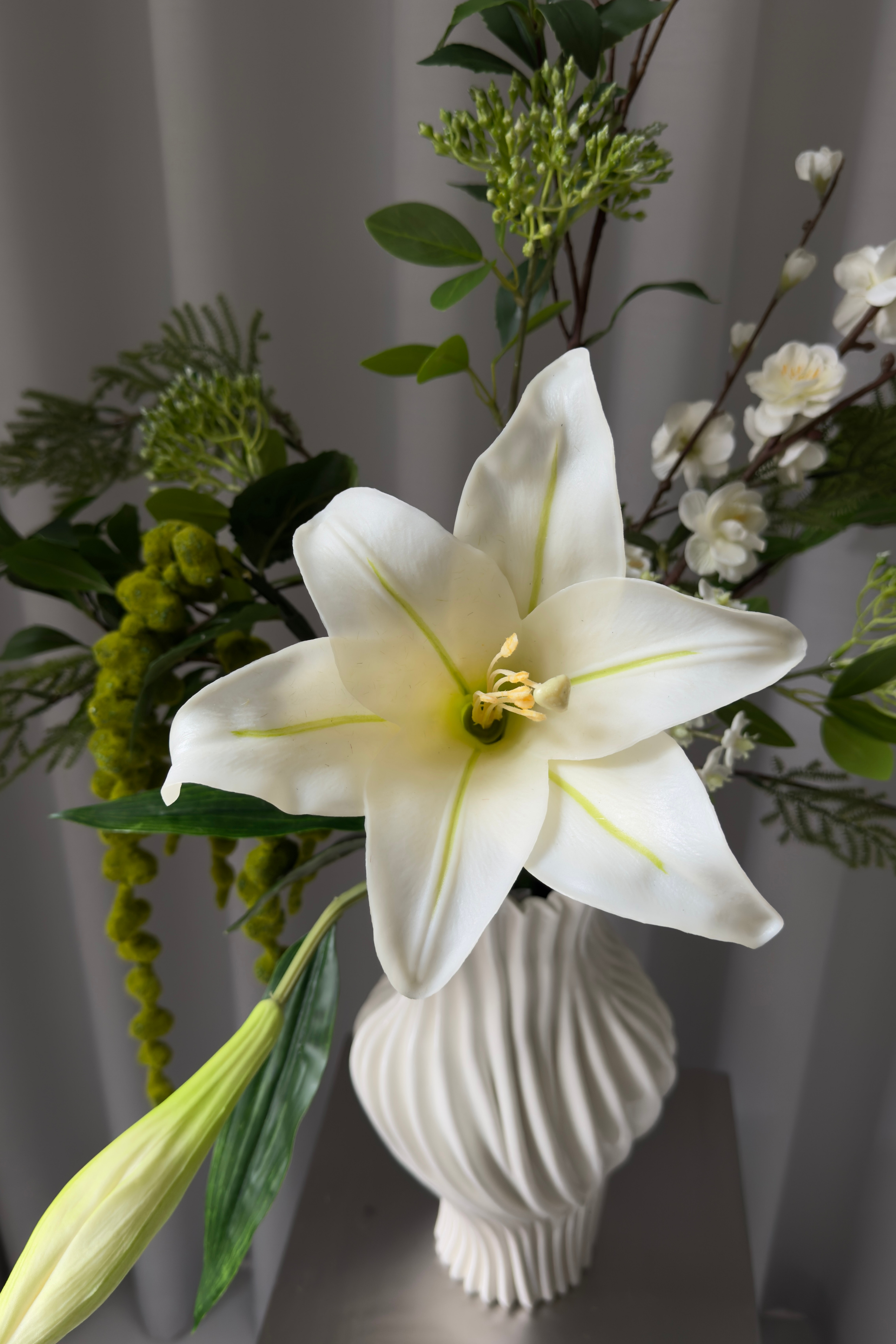 Botanical Harmony Buket