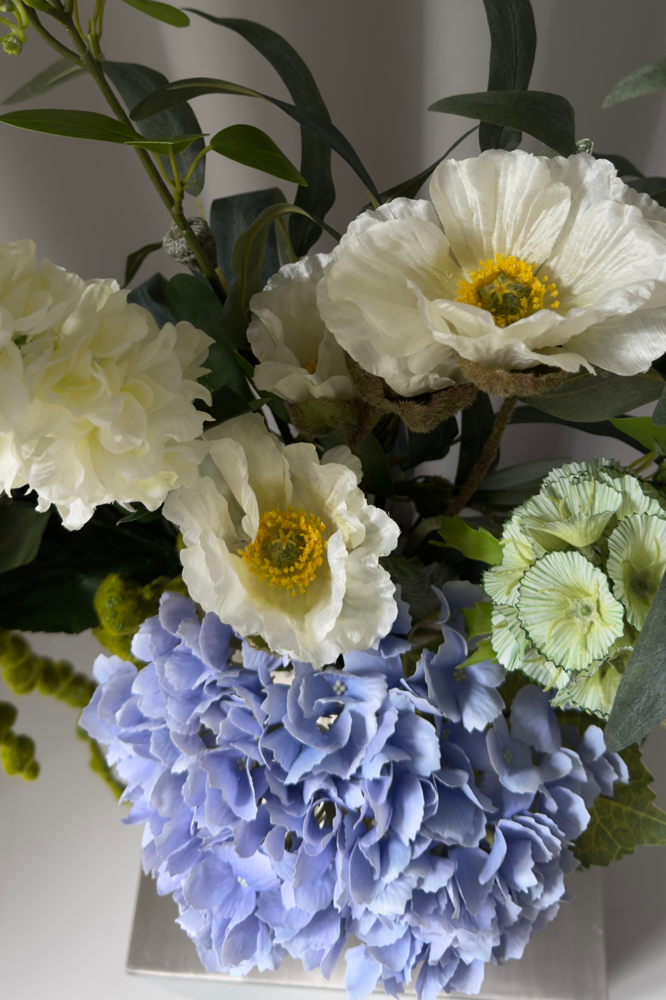 Cloudy Bloom Buket
