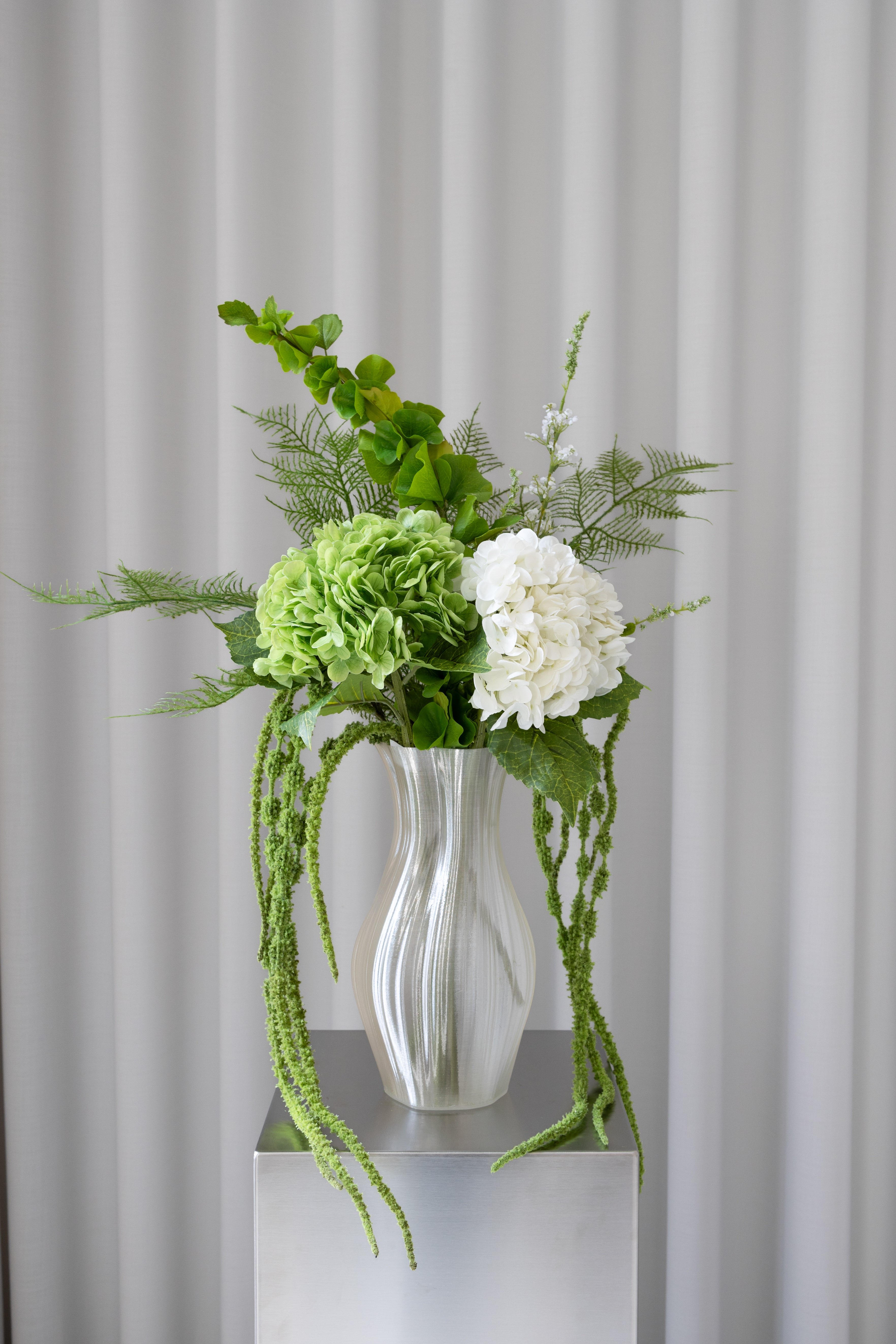 Evergreen Elegance Buket