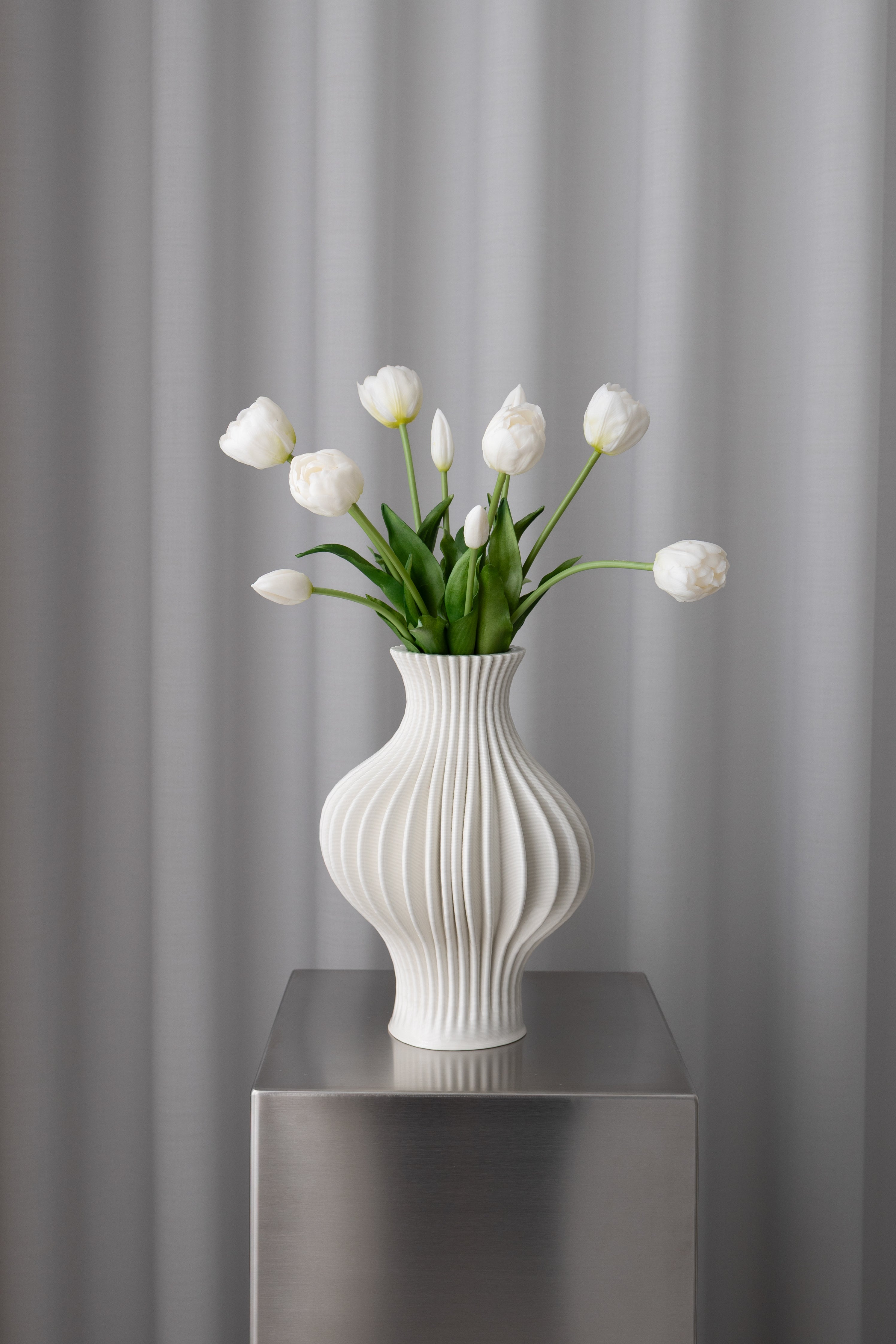 White Tulip Bouquet - 2 Bundles