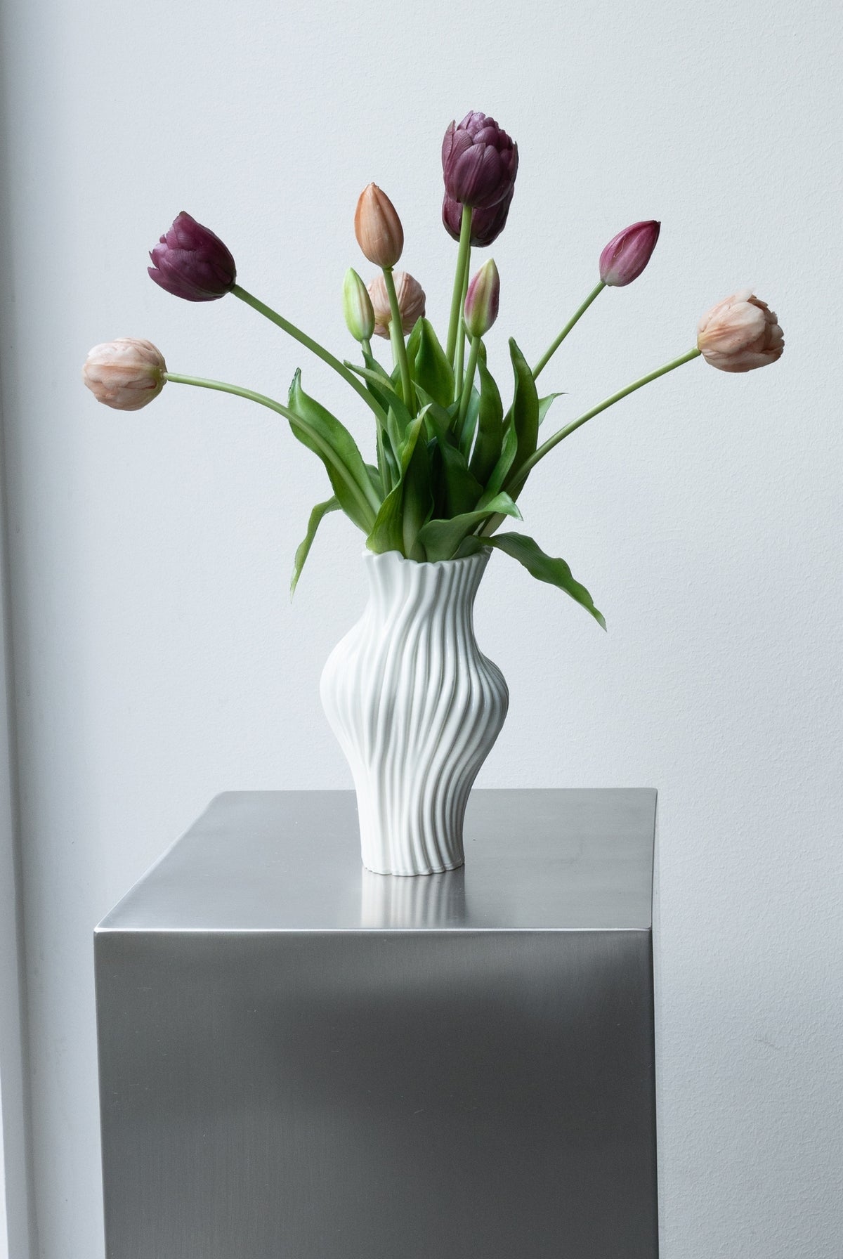 TULIP ROUGE NO. 3 BUKET