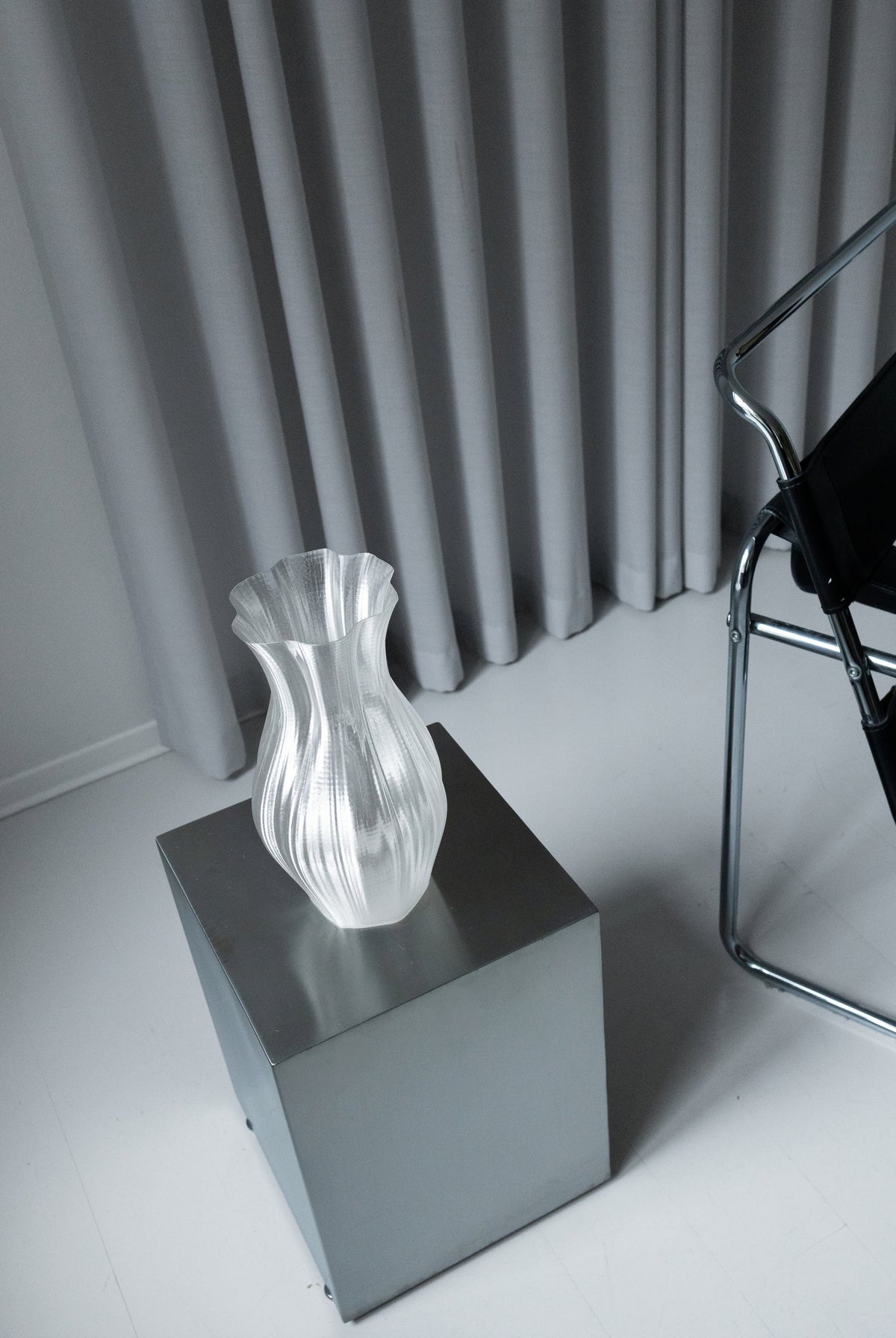 Bloom Vase - Medium 