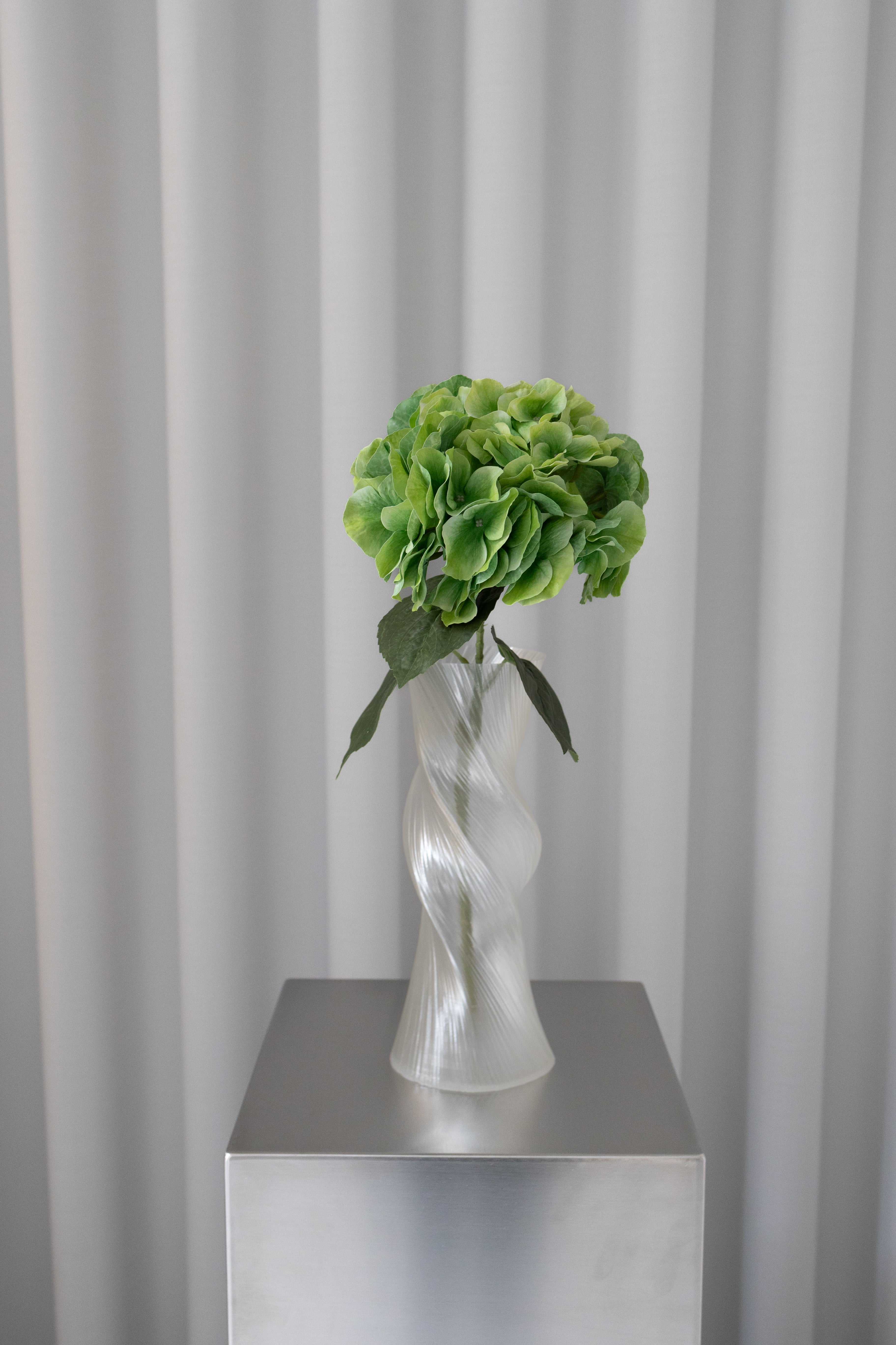 Artificial Lifelike Hydrangea - Green