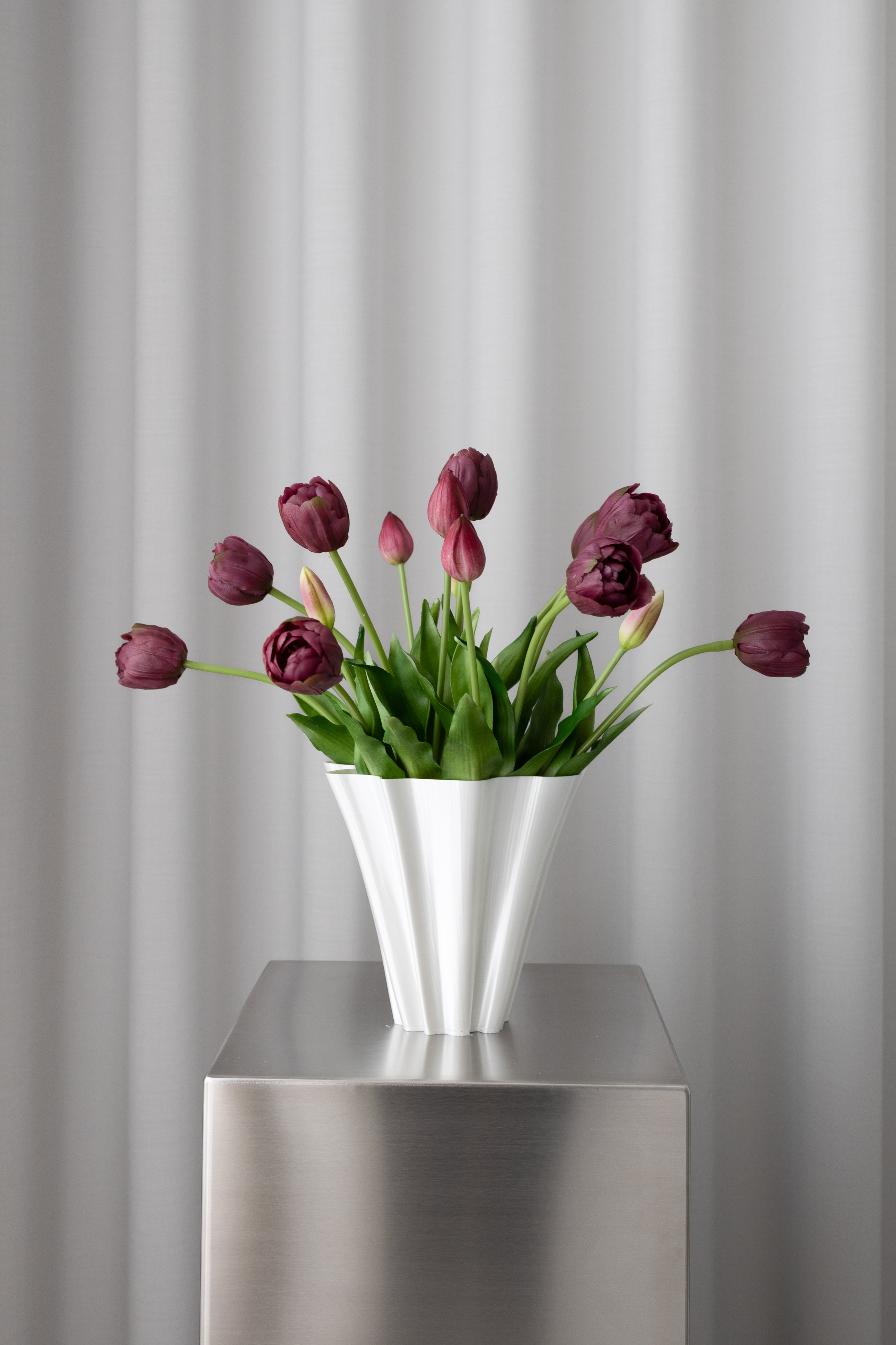 Bordeaux Tulip Bouquet - 3 Bundles