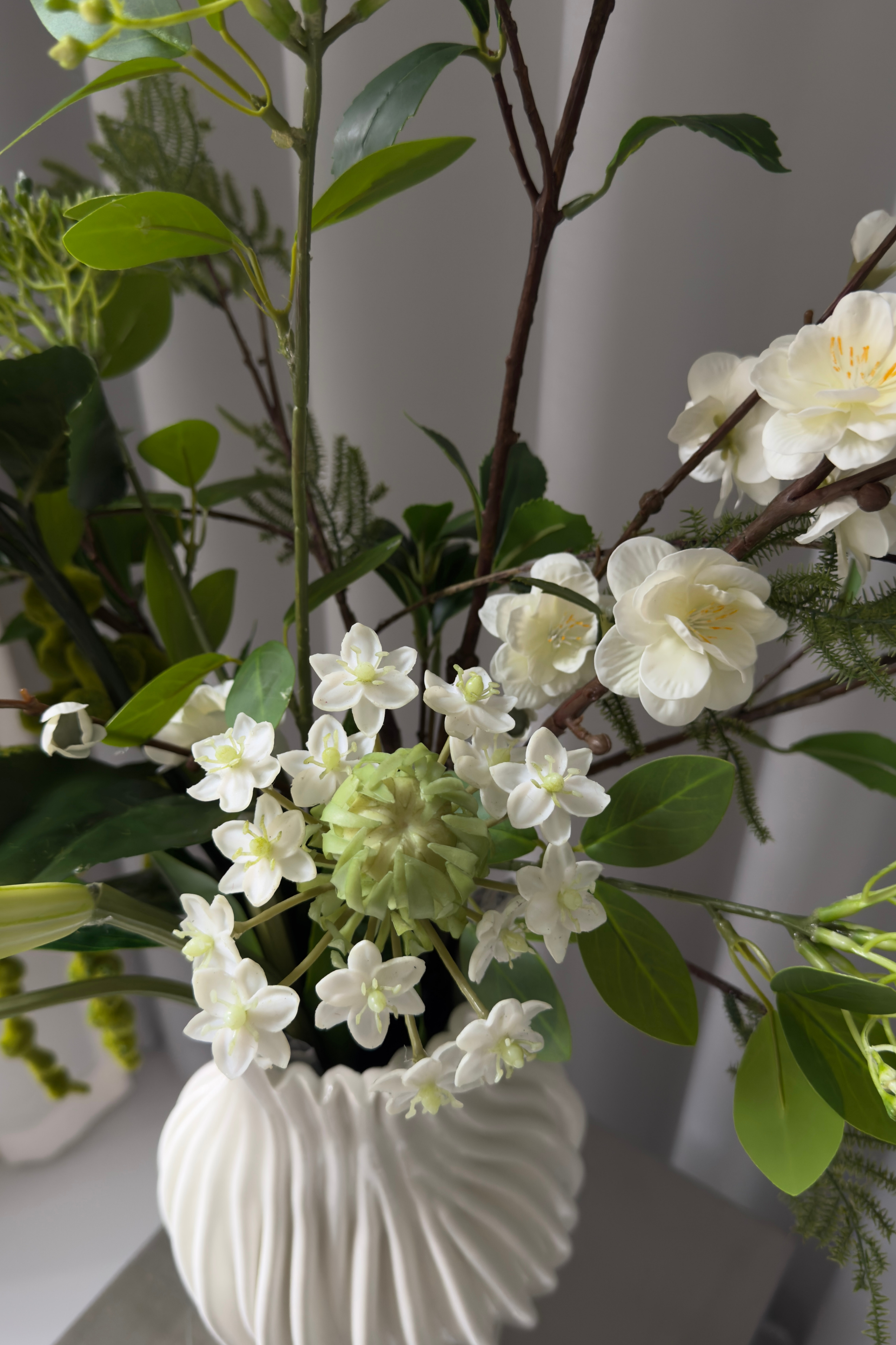 Botanical Harmony Buket