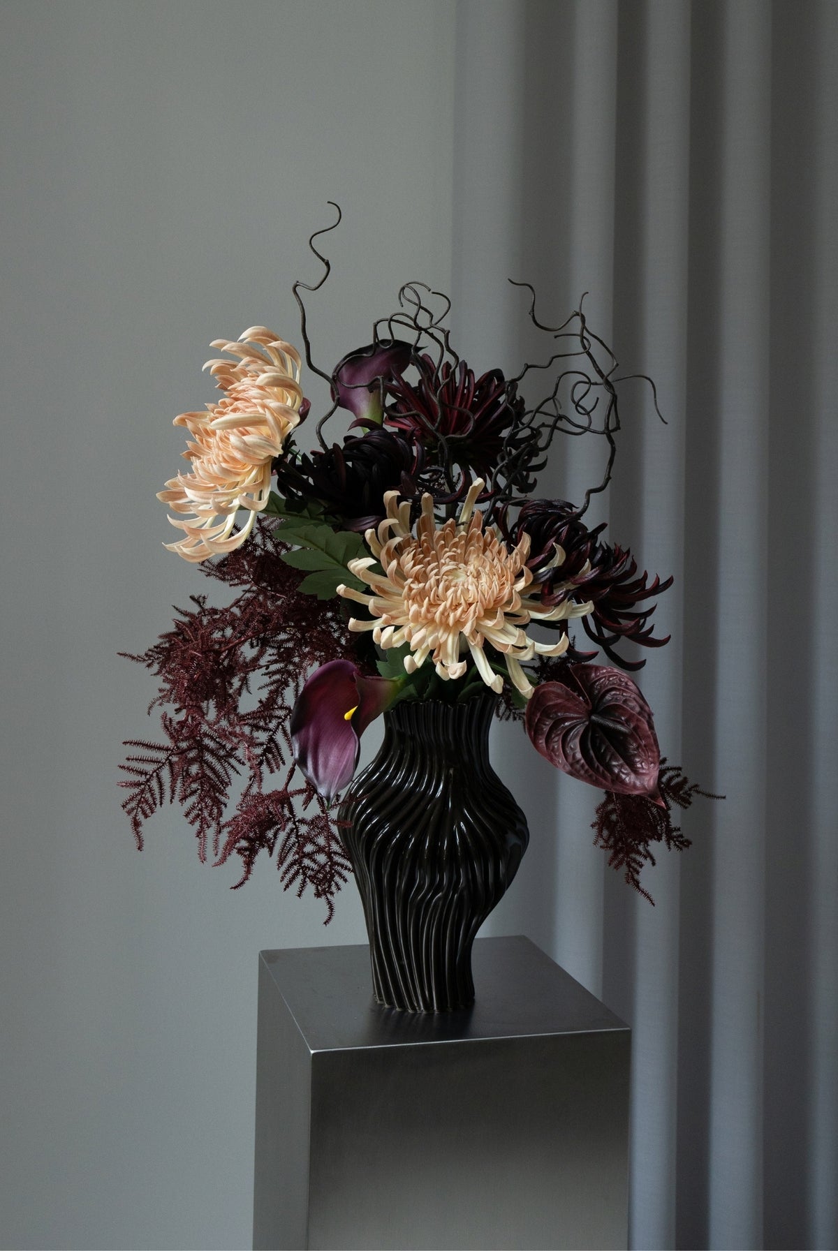 DARK REVERIE BOUQUET