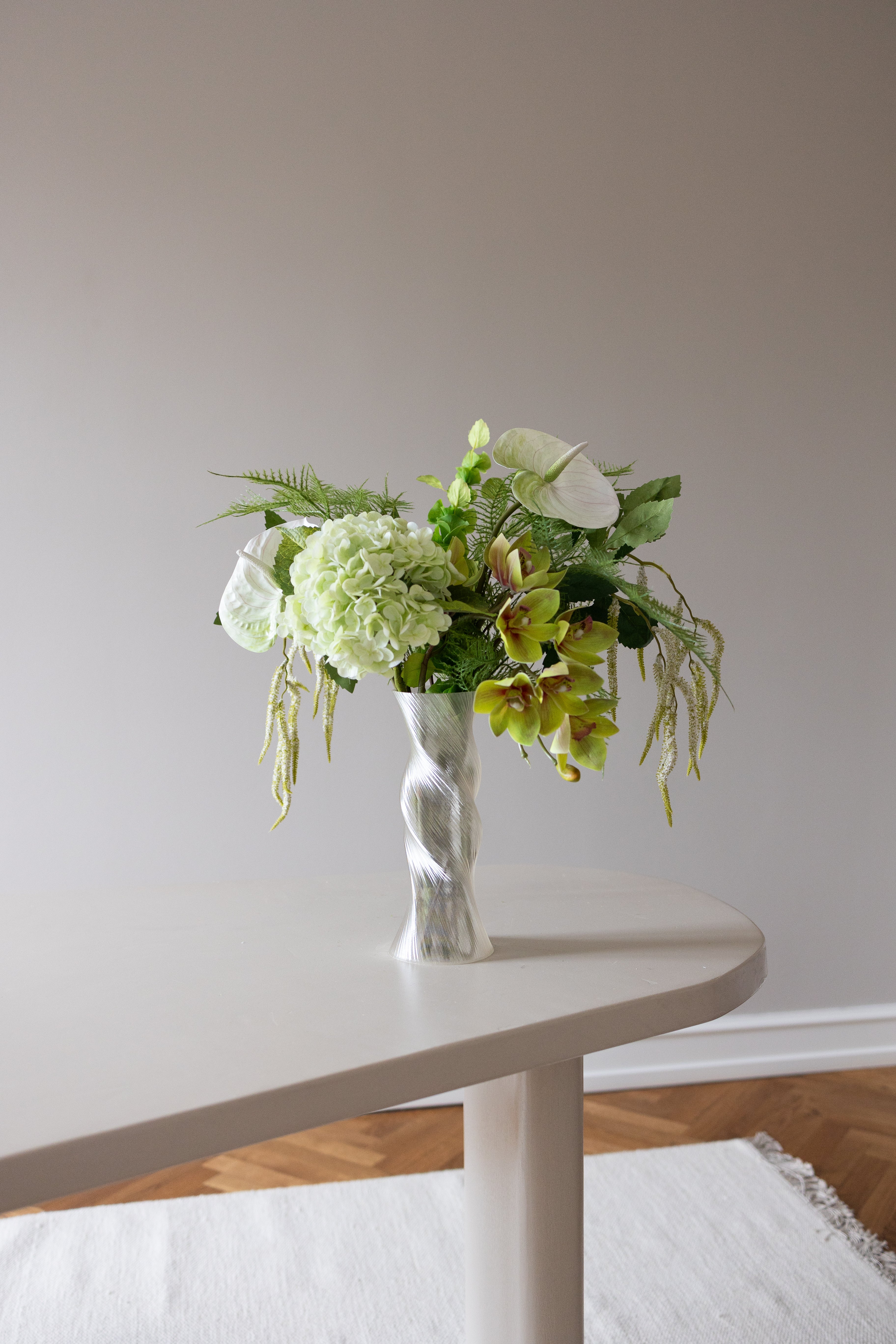 2ND GRADE Rote Vase - Medium