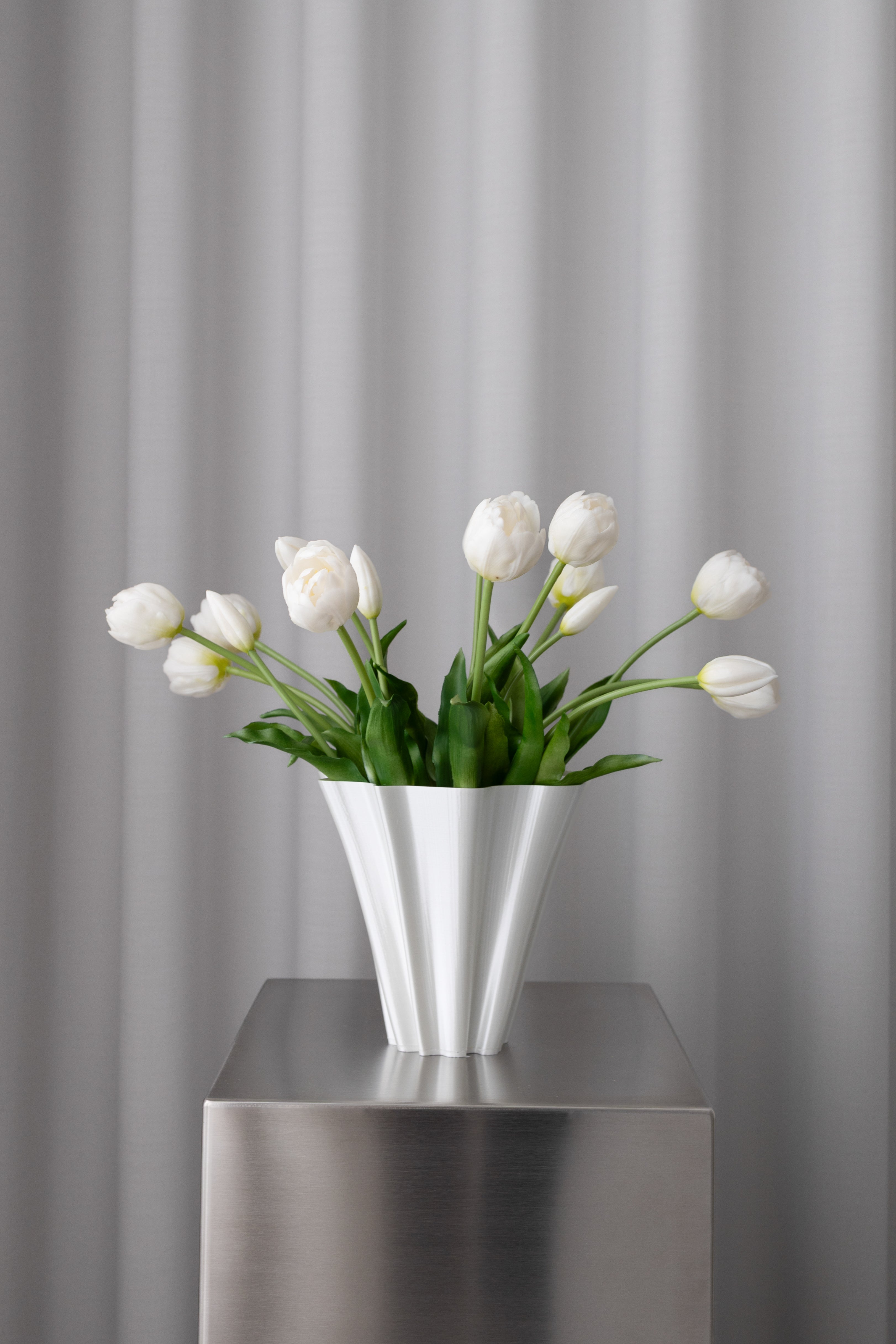 White Tulip Bouquet - 3 Bundles