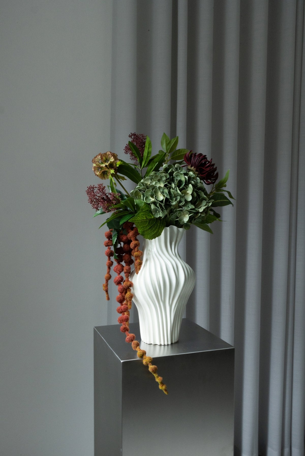DUSTY ROUGE BOUQUET