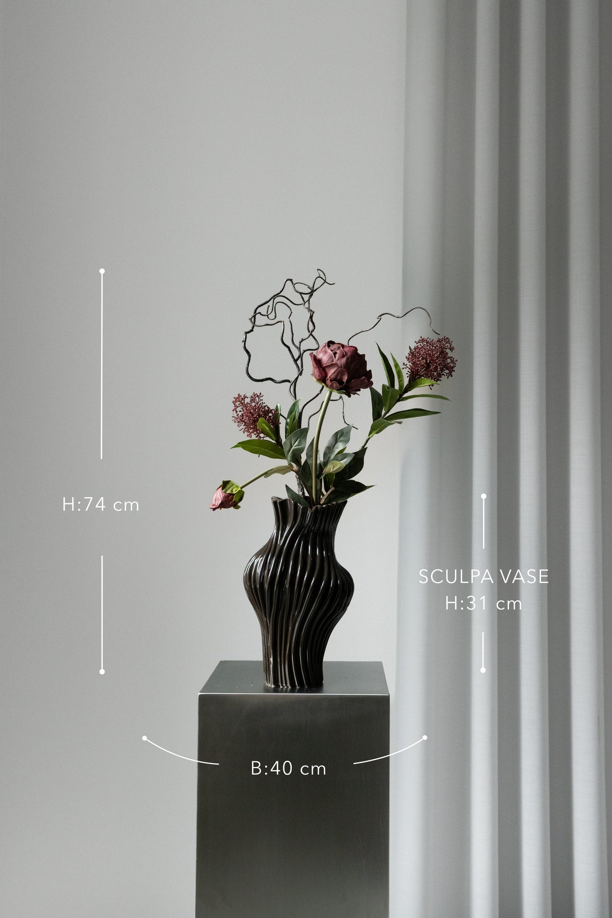 GARNET VEIL BOUQUET