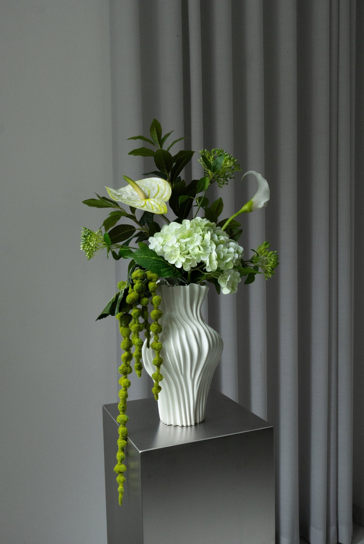 GREEN VEIL BOUQUET