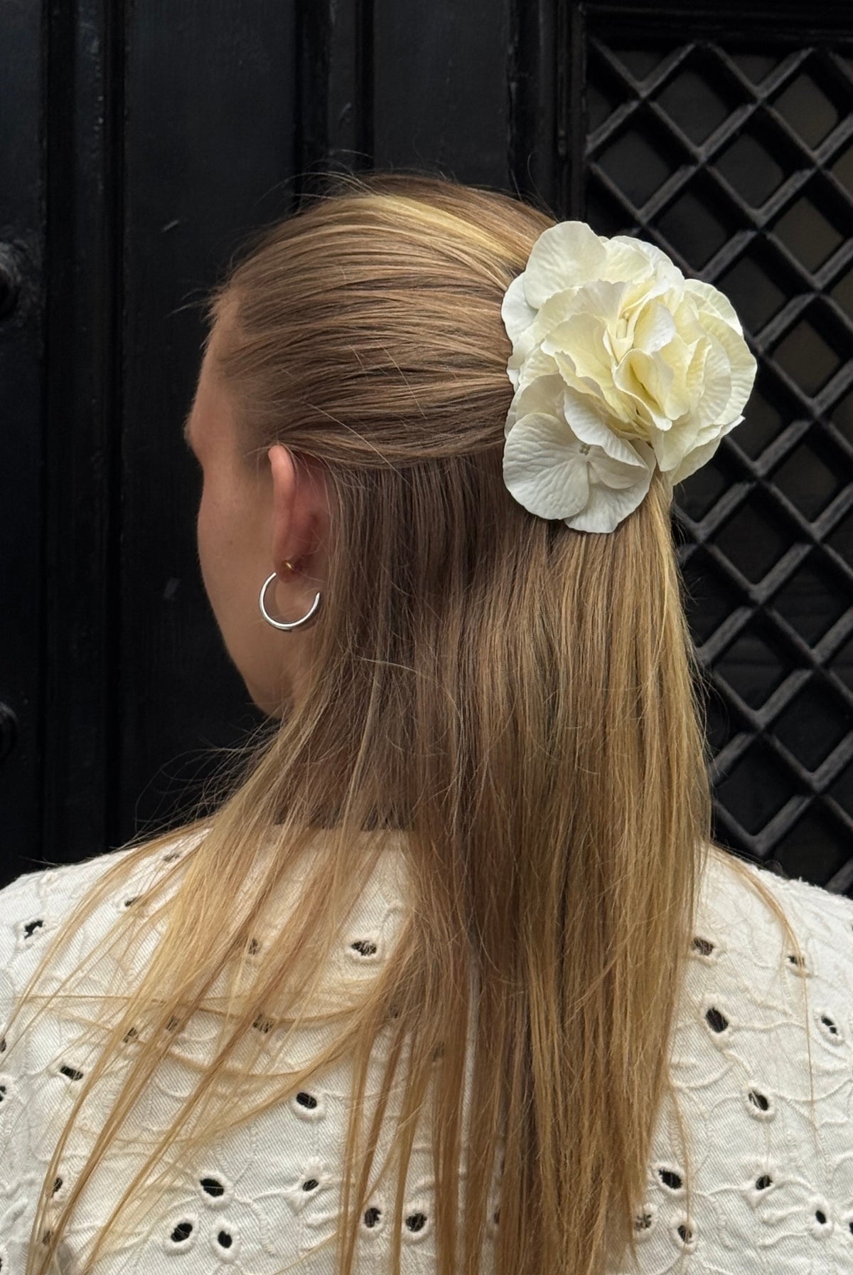 Hairclip - Hydrangea - Cream